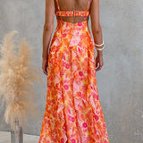 Vestido maxi tipo cami con espalda descubierta, recortes, estampado floral, volante y abertura lateral