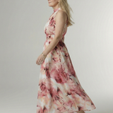 Sylin™ | Vestido midi fruncido con cuello halter