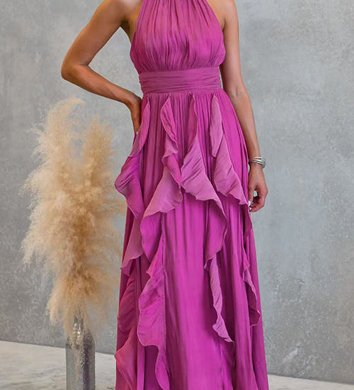 Vestido maxi de cuello halter con cintura entallada y volantes