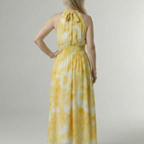 Sylin™ | Vestido midi fruncido con cuello halter