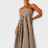 Vestido maxi Nocturnal Charm con volantes