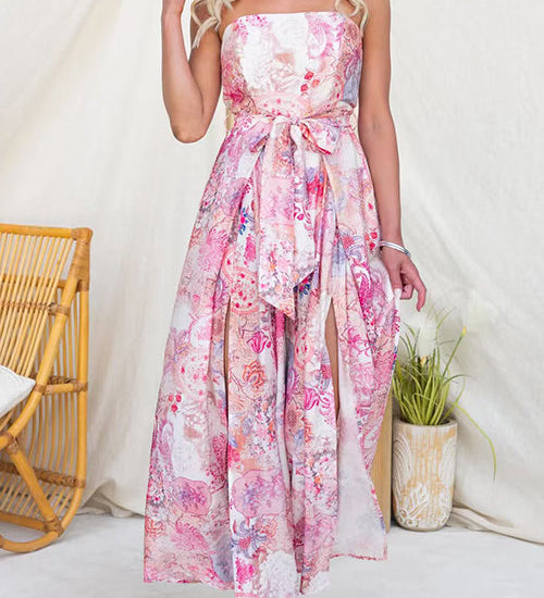 Vestido sin tirantes de estampado floral con lazo en la cintura y abertura en la pierna, de pierna ancha
