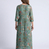 Marina™ | Vestido maxi floral con escote en V y mangas tres cuartos