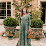 Marina™ | Vestido maxi floral con escote en V y mangas tres cuartos