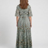Evadne™ | Vestido maxi floral de manga corta con escote en V